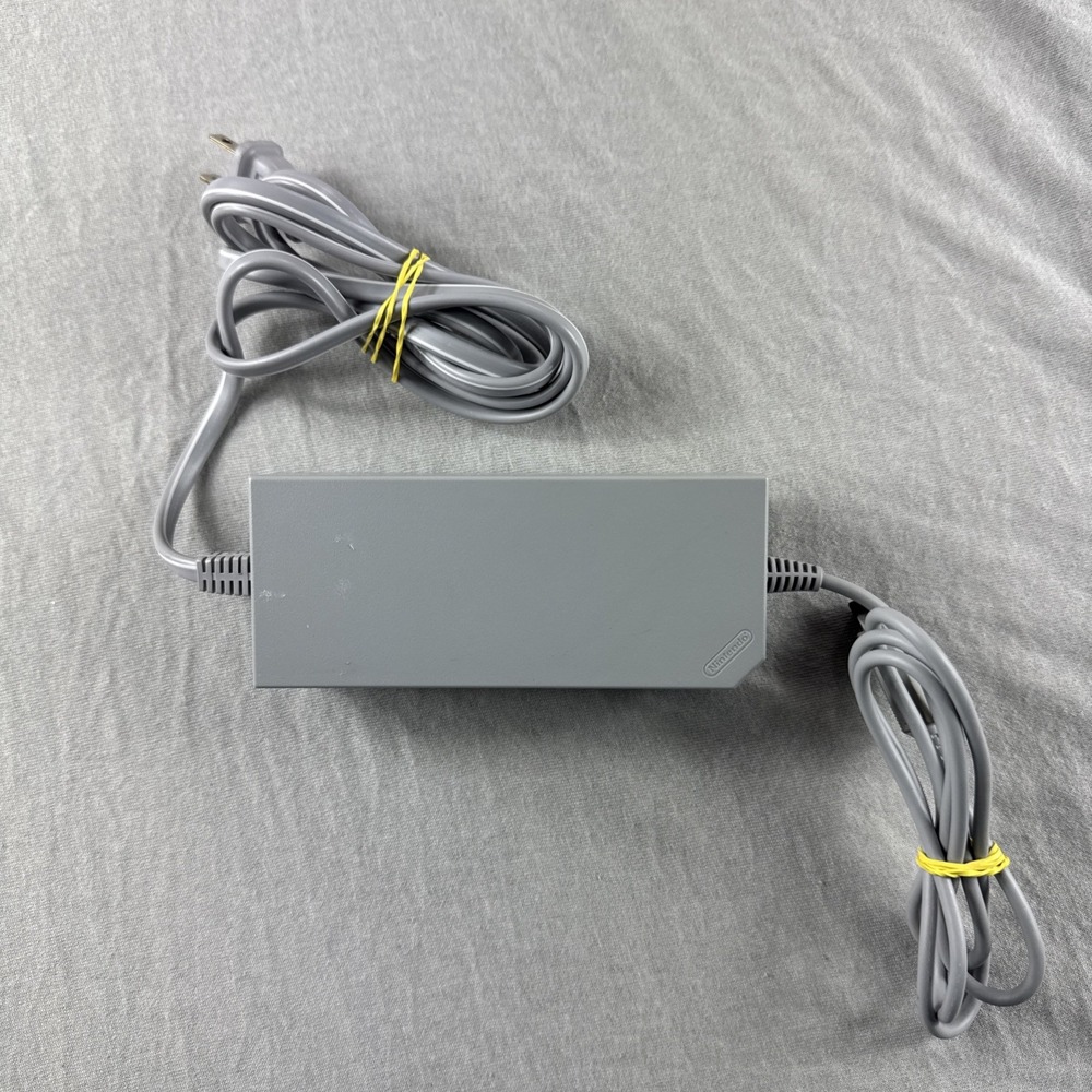 Nintendo RVL-002 AC Power Supply Adapter for Nintendo Wii Output: 12V 3.7A Works